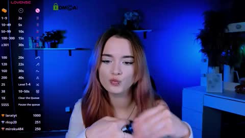 Snapshot of alexa_night_ chatting on 10-08-25, 05:43 alexa_night_ online show from 10-08-25, 05:43