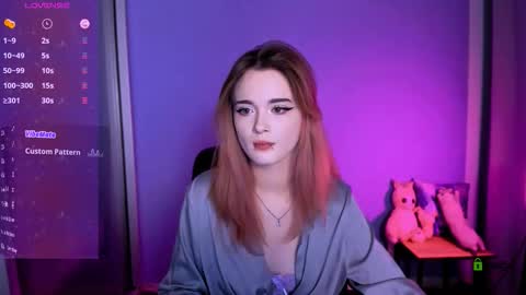 Snapshot of alexa_night_ chatting on 10-17-25, 08:00 alexa_night_ online show from 10-17-25, 08:00