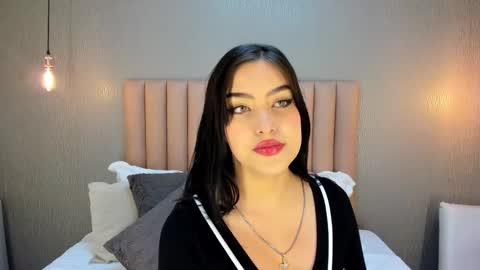 Alexa Thaylor online show from 12-31-24, 02:58