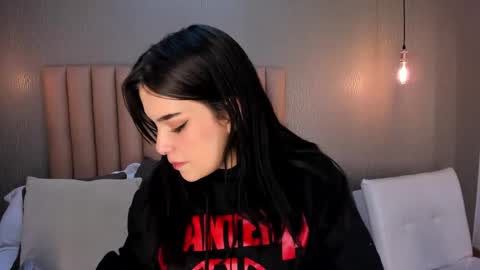 Alexa Thaylor online show from 01-16-25, 02:41