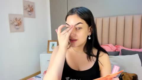 Alexa Thaylor online show from 01-31-25, 03:22