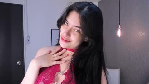 Alexa Thaylor online show from 09-17-25, 02:41