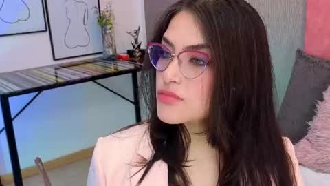 Alexa Thaylor online show from 06-22-26, 04:04