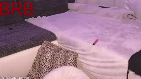 Snapshot of alexaaimee chatting on 03-09-25, 05:44 Alexa online show from 03-09-25, 05:44