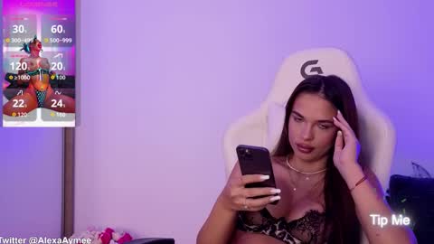 Snapshot of alexaaimee chatting on 09-28-25, 01:44 Alexa online show from 09-28-25, 01:44