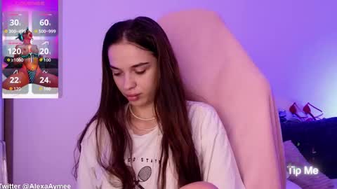 Snapshot of alexaaimee chatting on 10-13-25, 07:47 Alexa online show from 10-13-25, 07:47