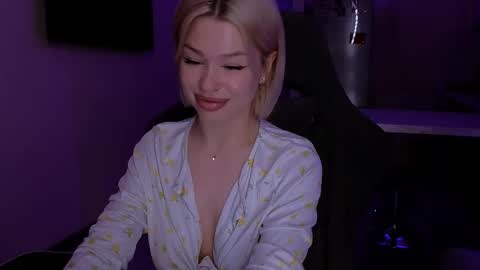 Alexa Mason online show from 12-15-25, 12:59