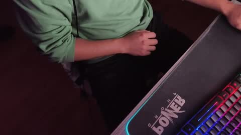 Snapshot of alexander_cd1 chatting on 04-04-26, 12:53 ALEX CD online show from 04-04-26, 12:53