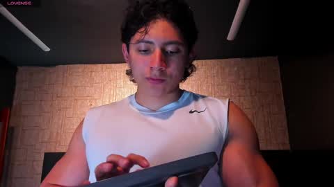 Alex online show from 03-05-25, 04:34