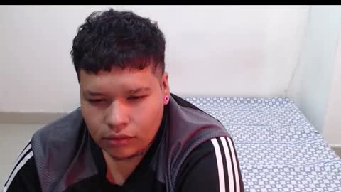 Snapshot of alexander_clithot chatting on 12-18-25, 06:14 alexander online show from 12-18-25, 06:14