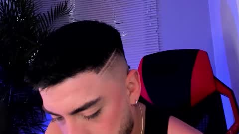 Alexander Diaz online show from 10-13-25, 12:16