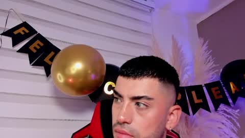 Snapshot of alexander_diiaz chatting on 05-11-26, 03:51 Alexander Diaz online show from 05-11-26, 03:51