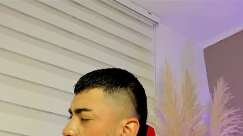 Snapshot of alexander_diiaz chatting on 05-13-26, 12:02 Alexander Diaz online show from 05-13-26, 12:02