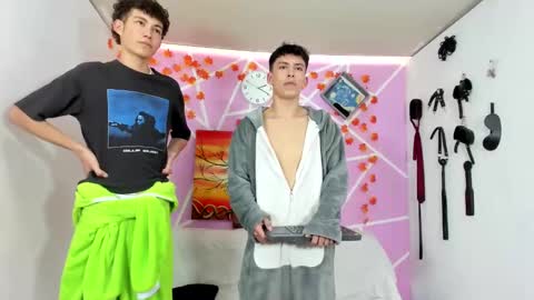 chicos hot online show from 02-09-25, 07:19