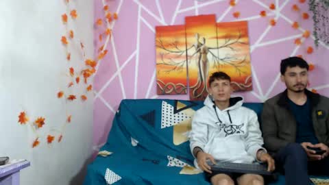 chicos hot online show from 10-11-25, 01:31