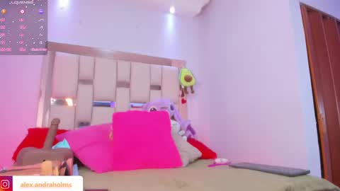 Snapshot of alexandra_holms1 chatting on 10-03-25, 08:39 alexandra_holms1 online show from 10-03-25, 08:39