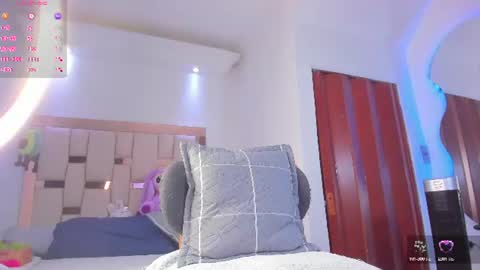 Snapshot of alexandra_holms1 chatting on 07-06-26, 07:38 alexandra_holms1 online show from 07-06-26, 07:38