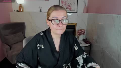 Alexandra online show from 01-31-25, 12:17