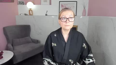 Alexandra online show from 02-12-25, 09:33