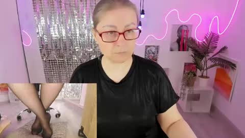 Snapshot of alexandra_kind chatting on 04-24-26, 01:46 Alexandra online show from 04-24-26, 01:46