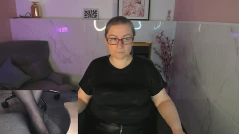 Snapshot of alexandra_kind chatting on 04-26-26, 08:50 Alexandra online show from 04-26-26, 08:50