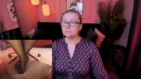 Snapshot of alexandra_kind chatting on 04-29-26, 09:10 Alexandra online show from 04-29-26, 09:10