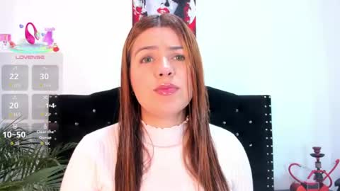 Snapshot of alexandra_torress chatting on 06-17-26, 12:18 alexandra online show from 06-17-26, 12:18
