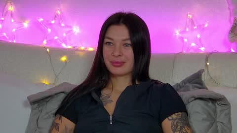 AlexandraBloom online show from 12-23-24, 04:12