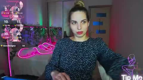 Snapshot of alexandracandy chatting on 05-11-26, 04:15 alexandracandy online show from 05-11-26, 04:15