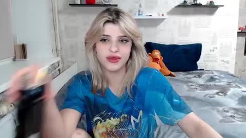 AlexandraErmes online show from 04-07-26, 01:39