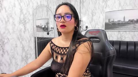 Alexandra Milff  online show from 10-20-25, 03:51