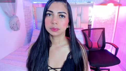 Alexandra Miller online show from 01-10-25, 10:50