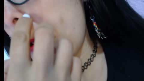 Snapshot of alexandrasaen chatting on 11-06-25, 11:48 alexandrasaen online show from 11-06-25, 11:48