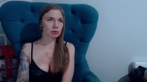 Snapshot of alexandrazaryanova chatting on 02-02-25, 06:53 Alexandra online show from 02-02-25, 06:53