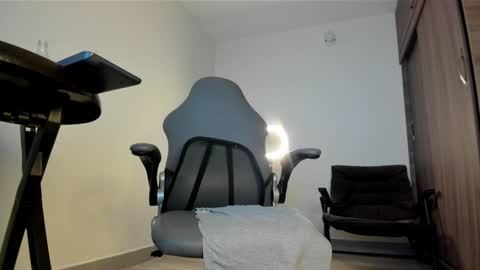 ALEX online show from 12-11-24, 01:15