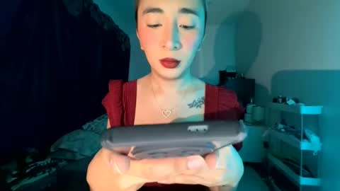 adrianagreyson online show from 05-13-26, 03:42
