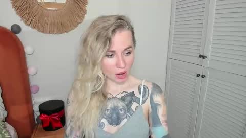 Snapshot of alexarush chatting on 05-28-26, 05:43 alexarush online show from 05-28-26, 05:43