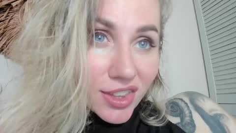 Snapshot of alexarush chatting on 05-30-26, 06:27 alexarush online show from 05-30-26, 06:27