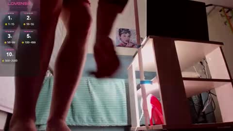 Snapshot of alexastevens chatting on 10-30-25, 07:10 AlexaStevens online show from 10-30-25, 07:10