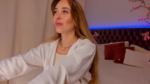 Snapshot of alexawilds chatting on 10-04-25, 05:27 AlexaWilds online show from 10-04-25, 05:27