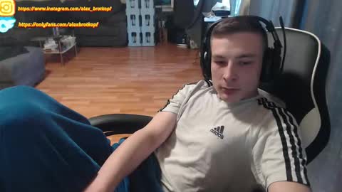 Alex online show from 09-19-25, 10:05