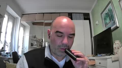 Snapshot of alexct77 chatting on 01-12-25, 08:04 alexct77 online show from 01-12-25, 08:04