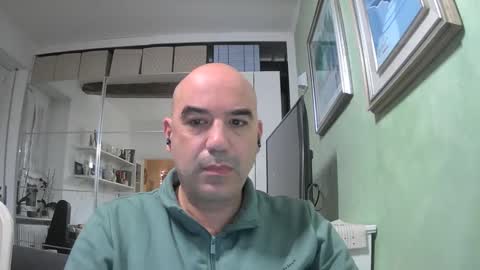 Snapshot of alexct77 chatting on 02-28-25, 05:37 alexct77 online show from 02-28-25, 05:37