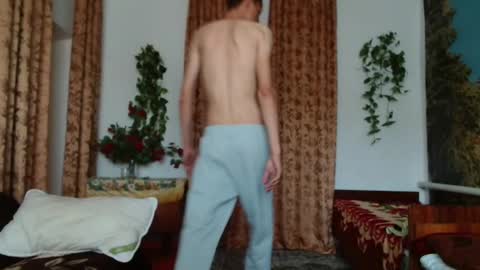 Snapshot of alexey_sweet chatting on 09-27-25, 05:56 Alexey sweet online show from 09-27-25, 05:56