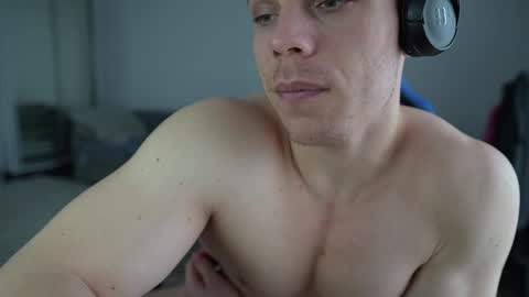 Snapshot of alexfit96 chatting on 02-08-25, 01:54 alexfit96 online show from 02-08-25, 01:54