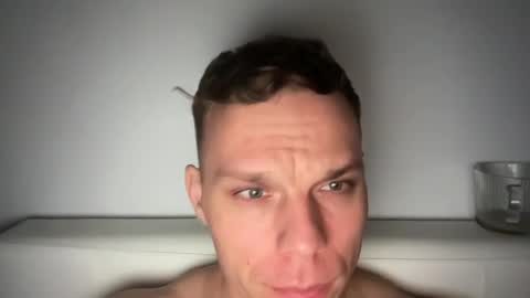 Snapshot of alexfit96 chatting on 03-06-25, 08:05 alexfit96 online show from 03-06-25, 08:05