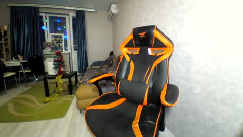 Alex online show from 12-29-24, 03:03