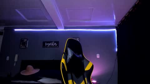 alexgiraldo__ online show from 09-30-25, 06:40