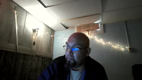 Snapshot of alexhorton85 chatting on 11-04-25, 09:47 Rev2end online show from 11-04-25, 09:47