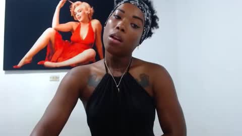 Snapshot of alexia_sinclaire24 chatting on 10-26-25, 11:20 alexia_sinclaire24 online show from 10-26-25, 11:20